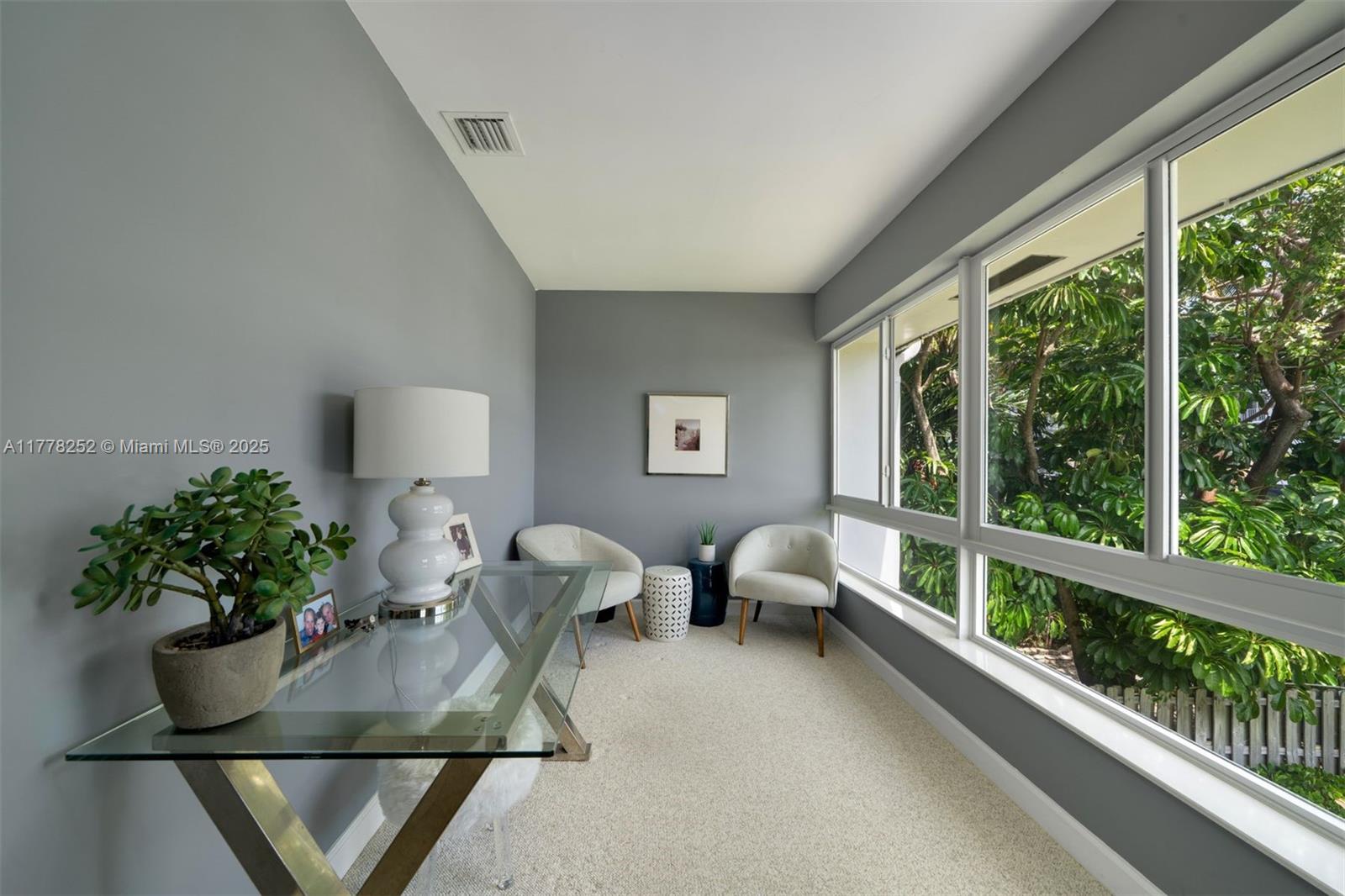 DRIFTWOOD COVE TOWNHOUSES - Residential