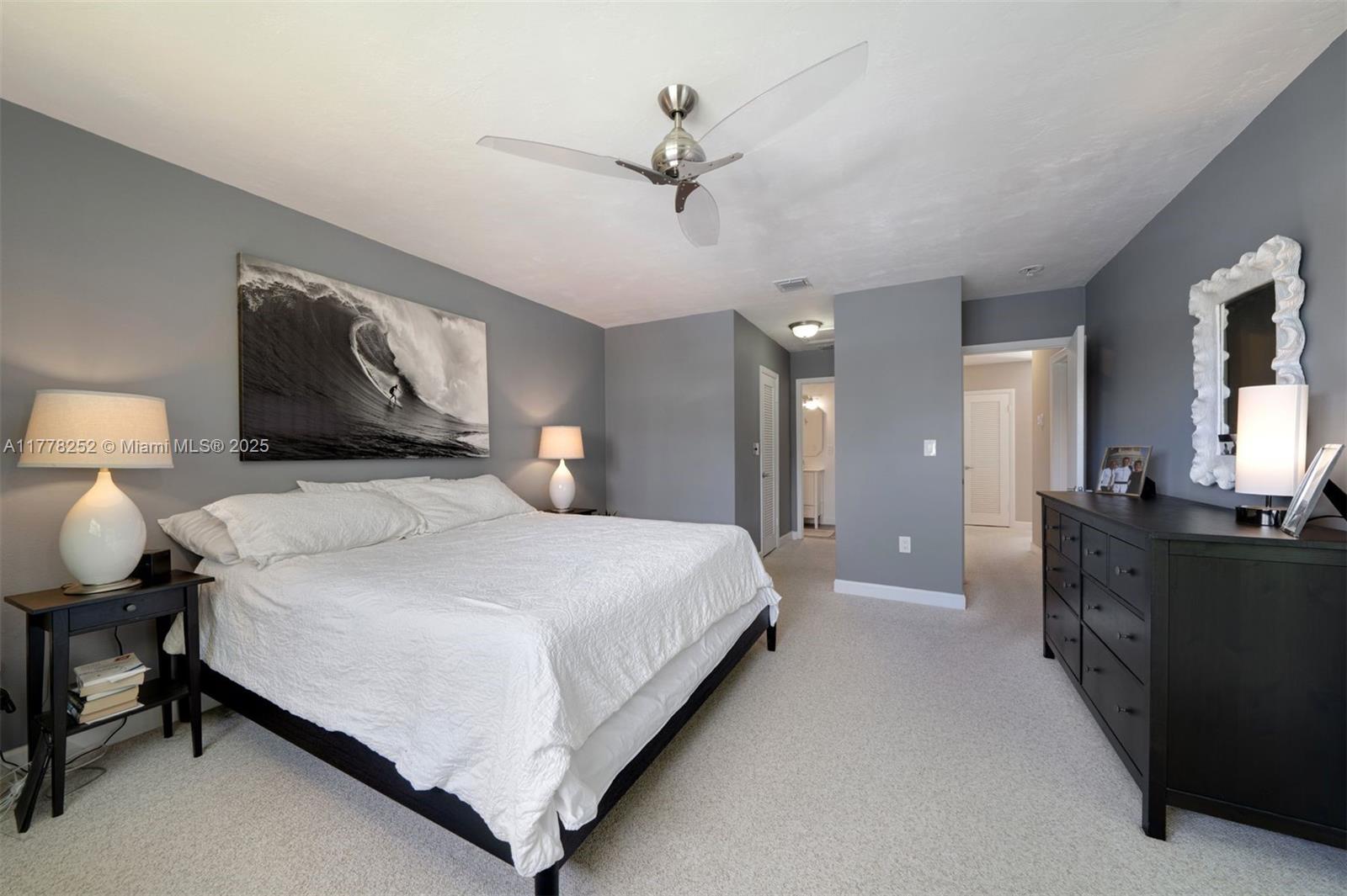DRIFTWOOD COVE TOWNHOUSES - Residential