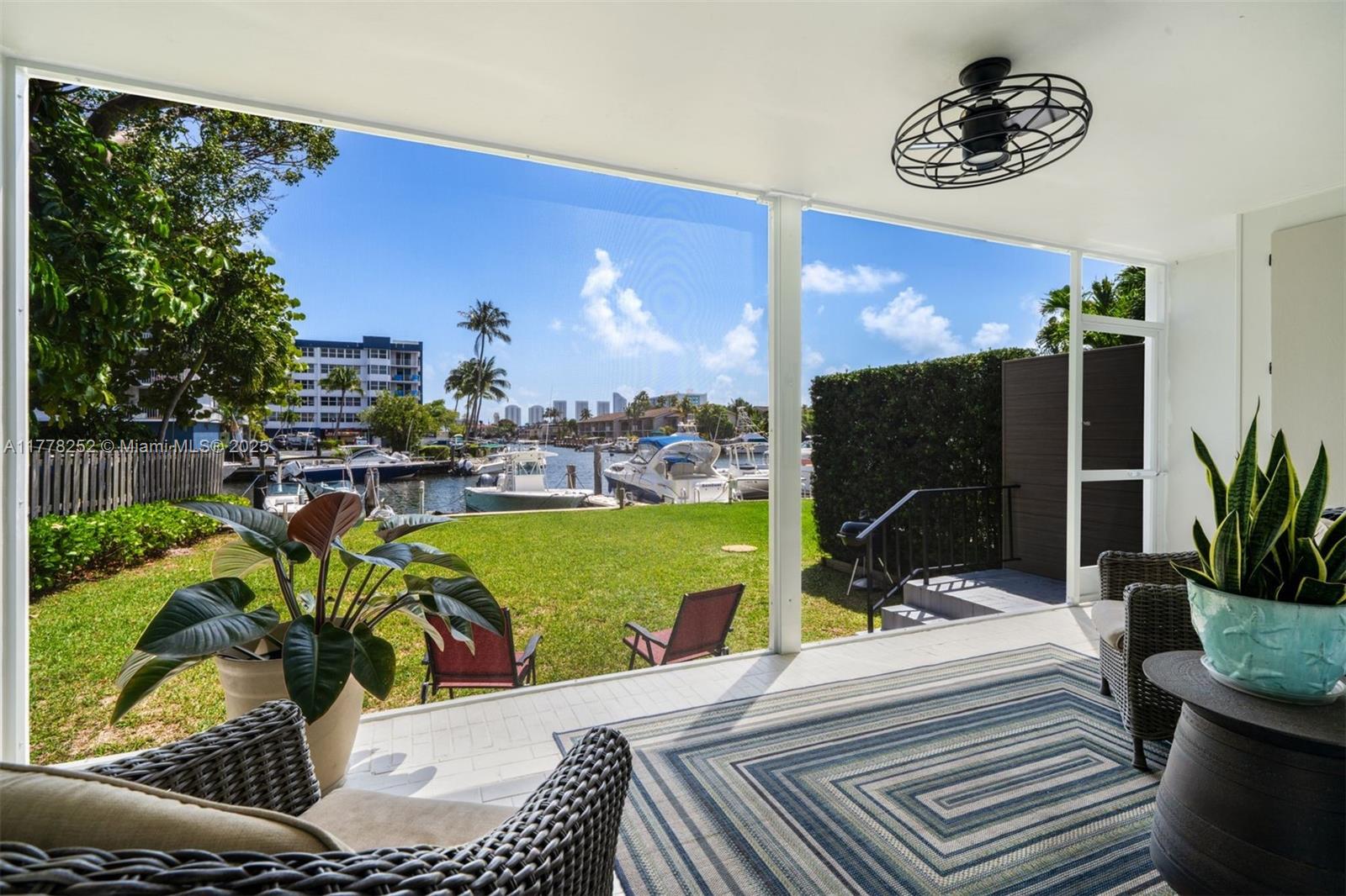 DRIFTWOOD COVE TOWNHOUSES - Residential