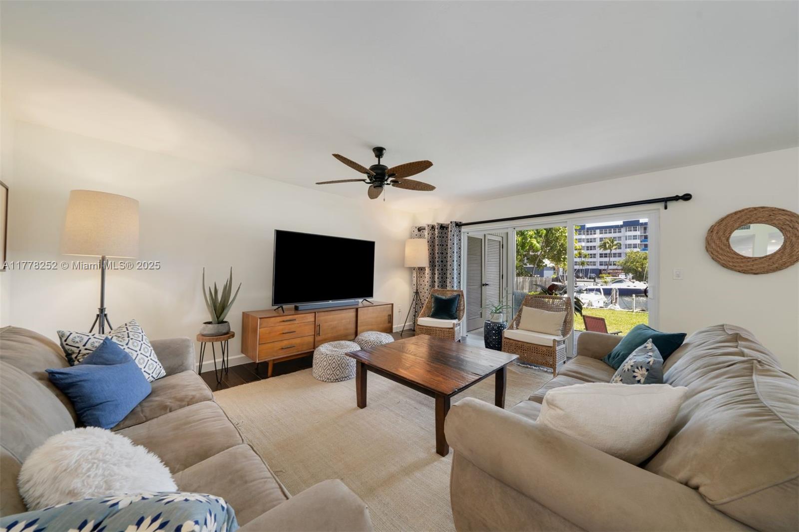 DRIFTWOOD COVE TOWNHOUSES - Residential