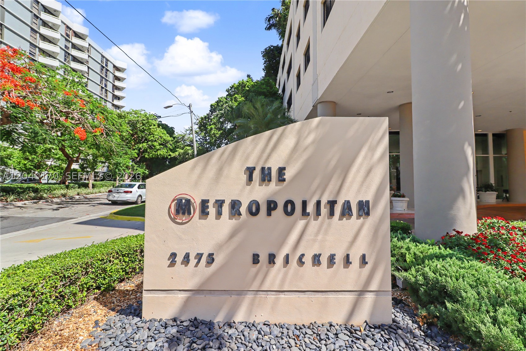 2475 Brickell Ave 704