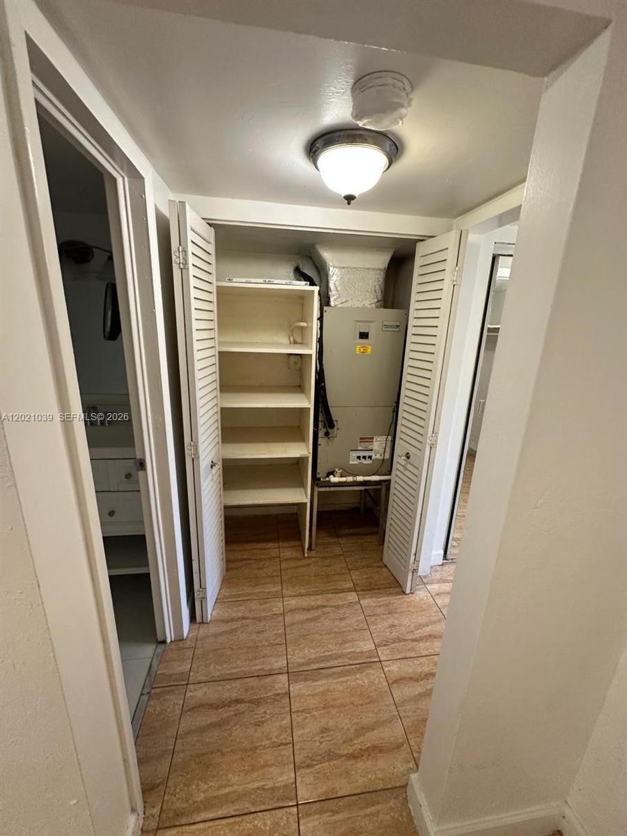 THREE HORIZONS NORTH COND - Residential