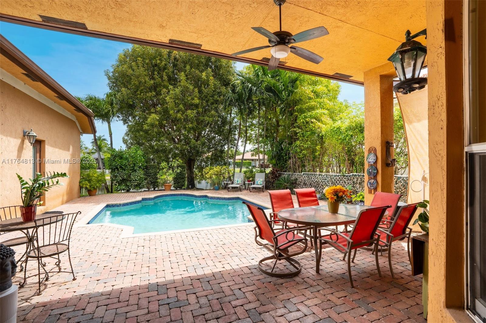 GRAND ISLE AT SUNSET LAKES - Residential