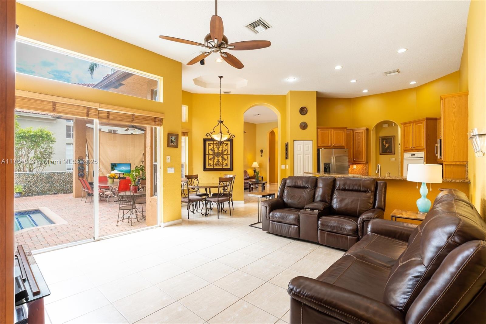 GRAND ISLE AT SUNSET LAKES - Residential