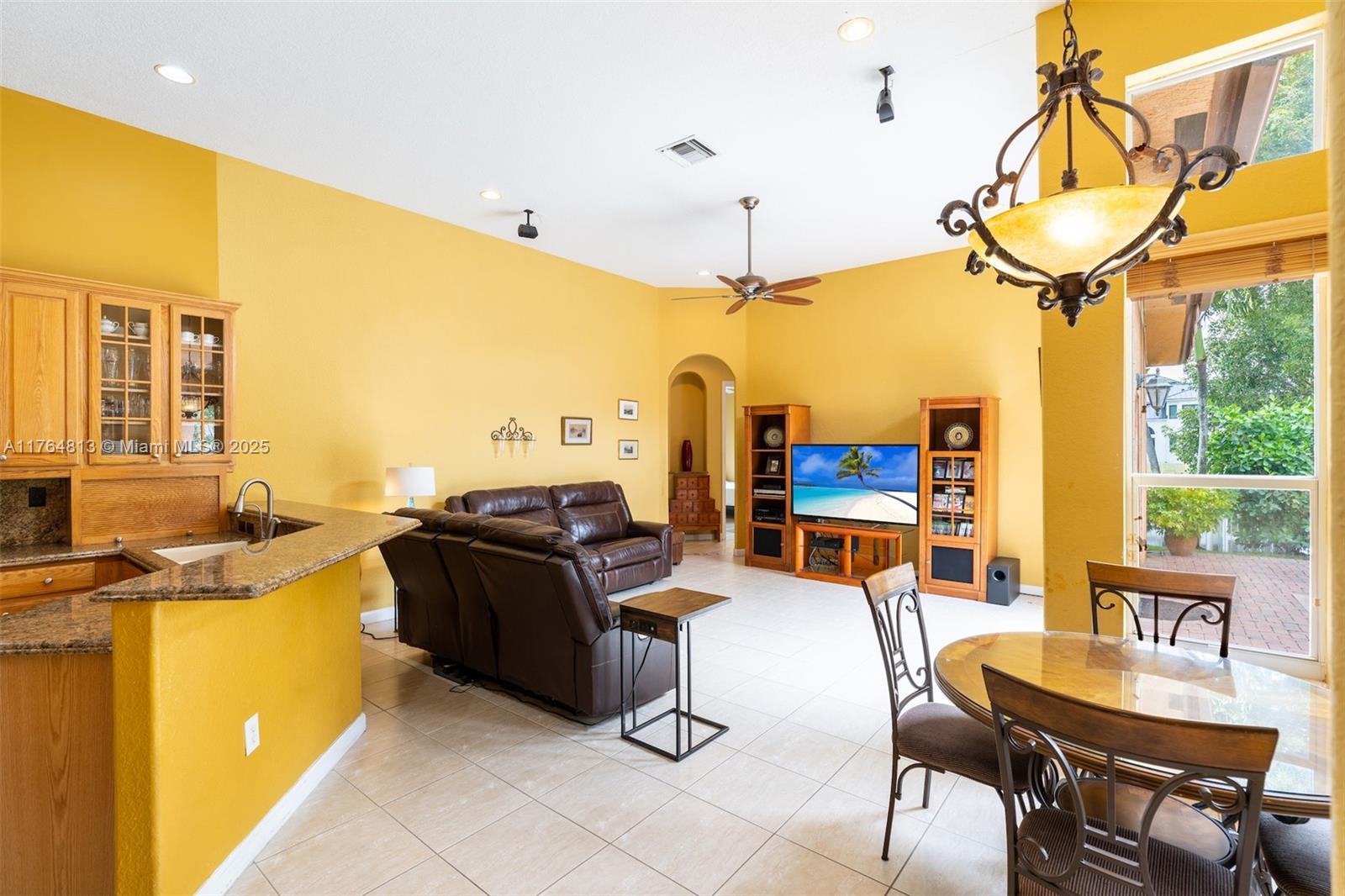 GRAND ISLE AT SUNSET LAKES - Residential