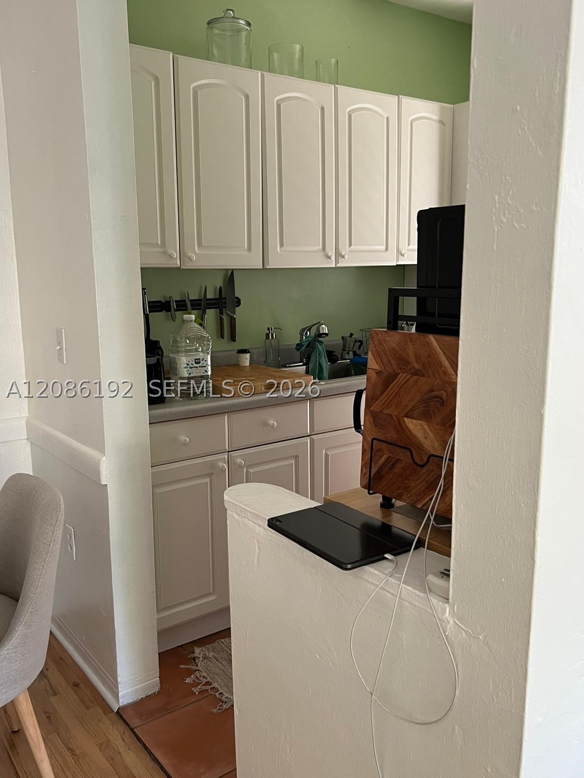 1551 Michigan Ave 8
