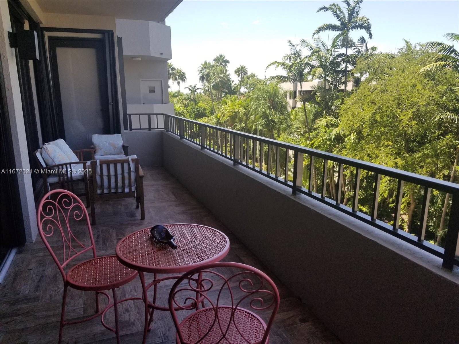 Motivated Landlord - yearly or seasonal lease from AUGUST 5, 2025 - 3 bedrooms (King-size bed in each room), 3 full bathrooms in Emerald Bay in Key Colony Condo (Beach access). Open kitchen, a huge balcony, a garden view, and year-round Ocean breezes. Furnished. Ready to be occupied. This unit has a full-size washer and dryer. Stainless steel appliances, two assigned covered parking spaces, and TV cable/Wi-Fi are included. Amenities include 12 tennis courts, 3 pools and a jacuzzi, a Bar, a gym, a reading room, a children's playground, beautiful gardens, bike storage, 24-hour concierge, a Beauty salon, and a Golden Hog mini supermarket. You only need to bring the clothes and personal care items, as the apartment has everything needed for daily living. ENJOY