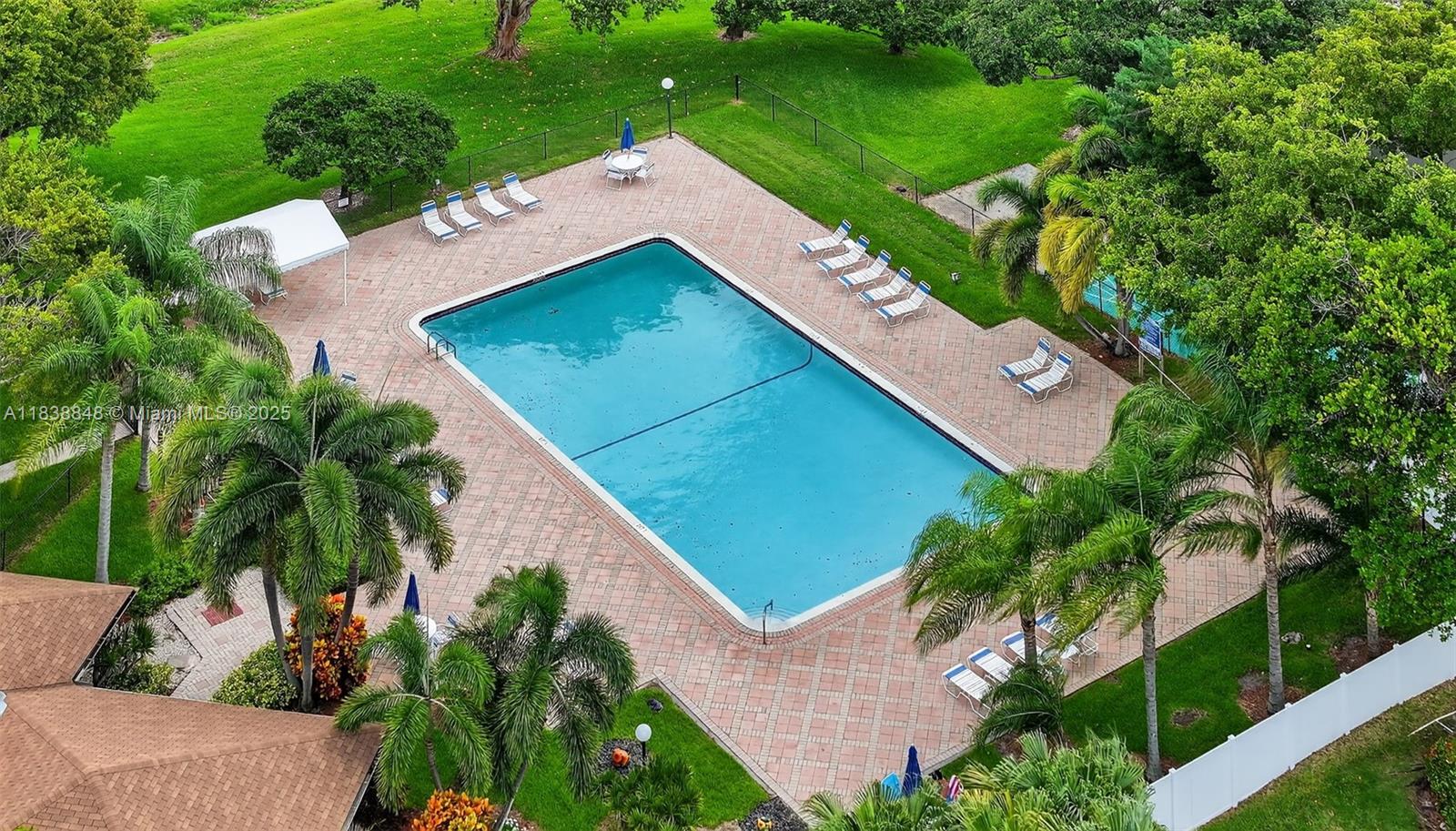 NO 31 PALM-AIRE COUNTRY C - Residential