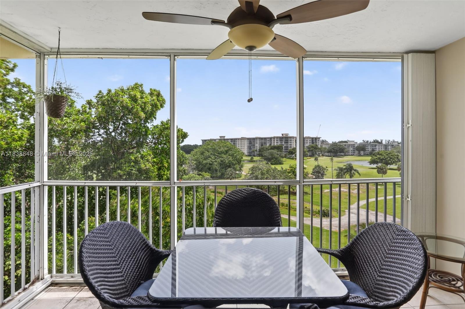 NO 31 PALM-AIRE COUNTRY C - Residential