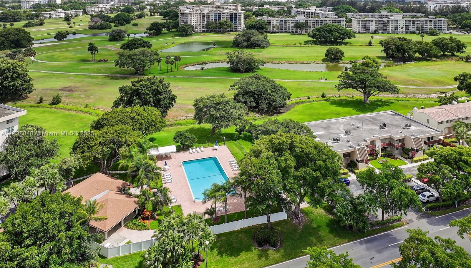 NO 31 PALM-AIRE COUNTRY C - Residential