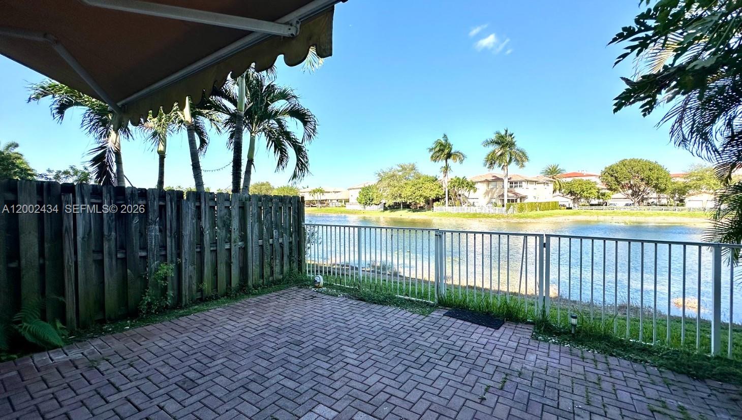 ISLANDS AT DORAL - Residential Lease