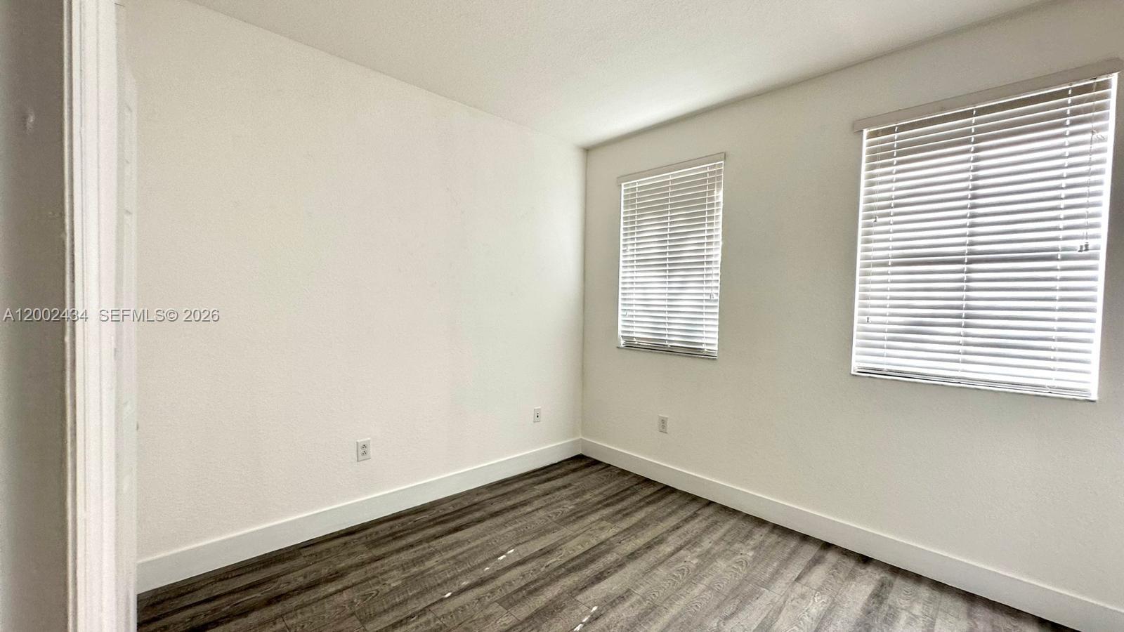 ISLANDS AT DORAL - Residential Lease