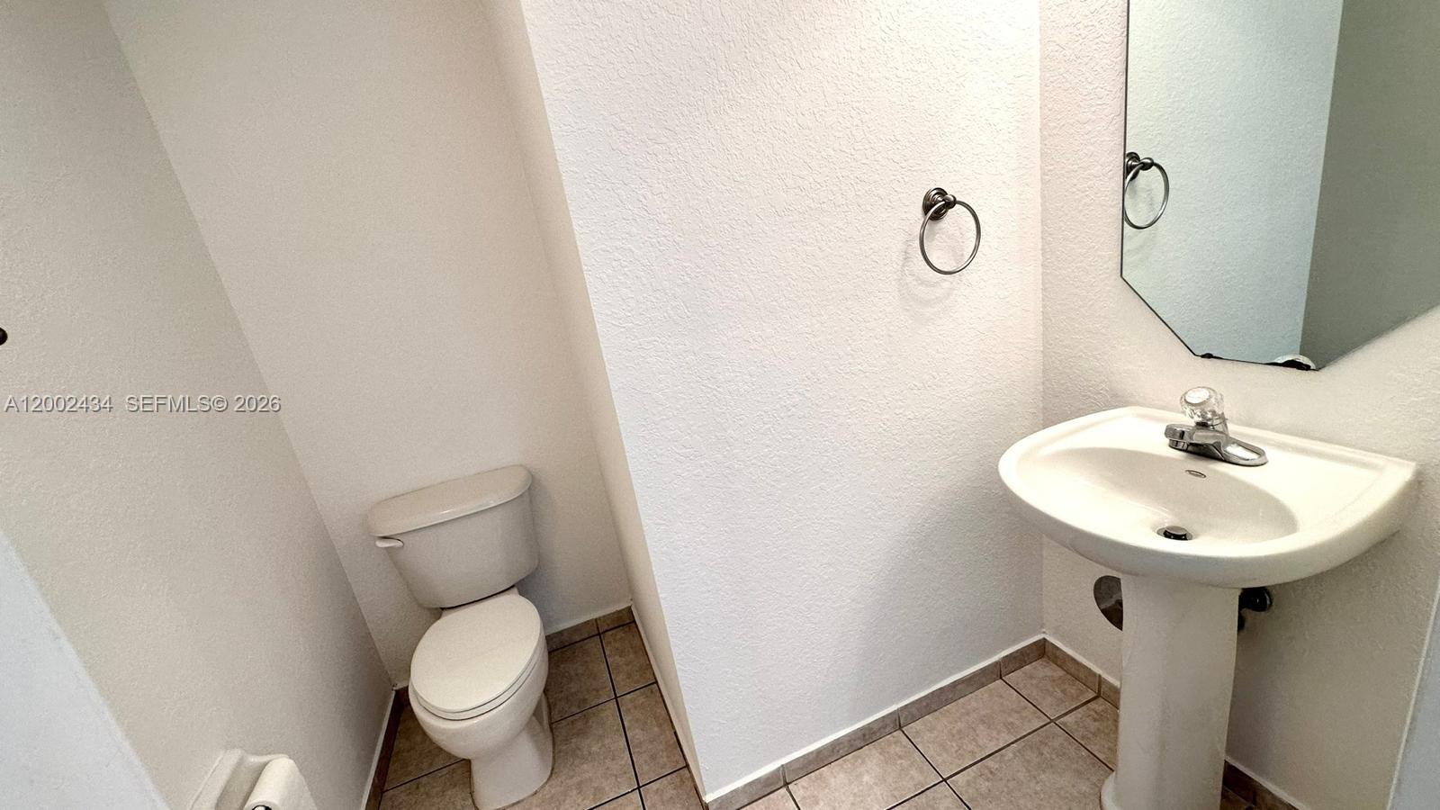 ISLANDS AT DORAL - Residential Lease