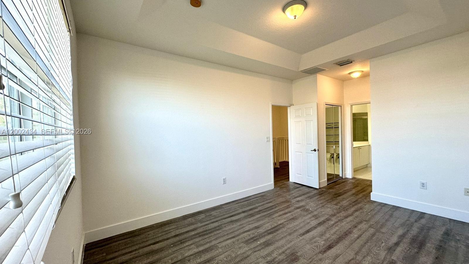 ISLANDS AT DORAL - Residential Lease