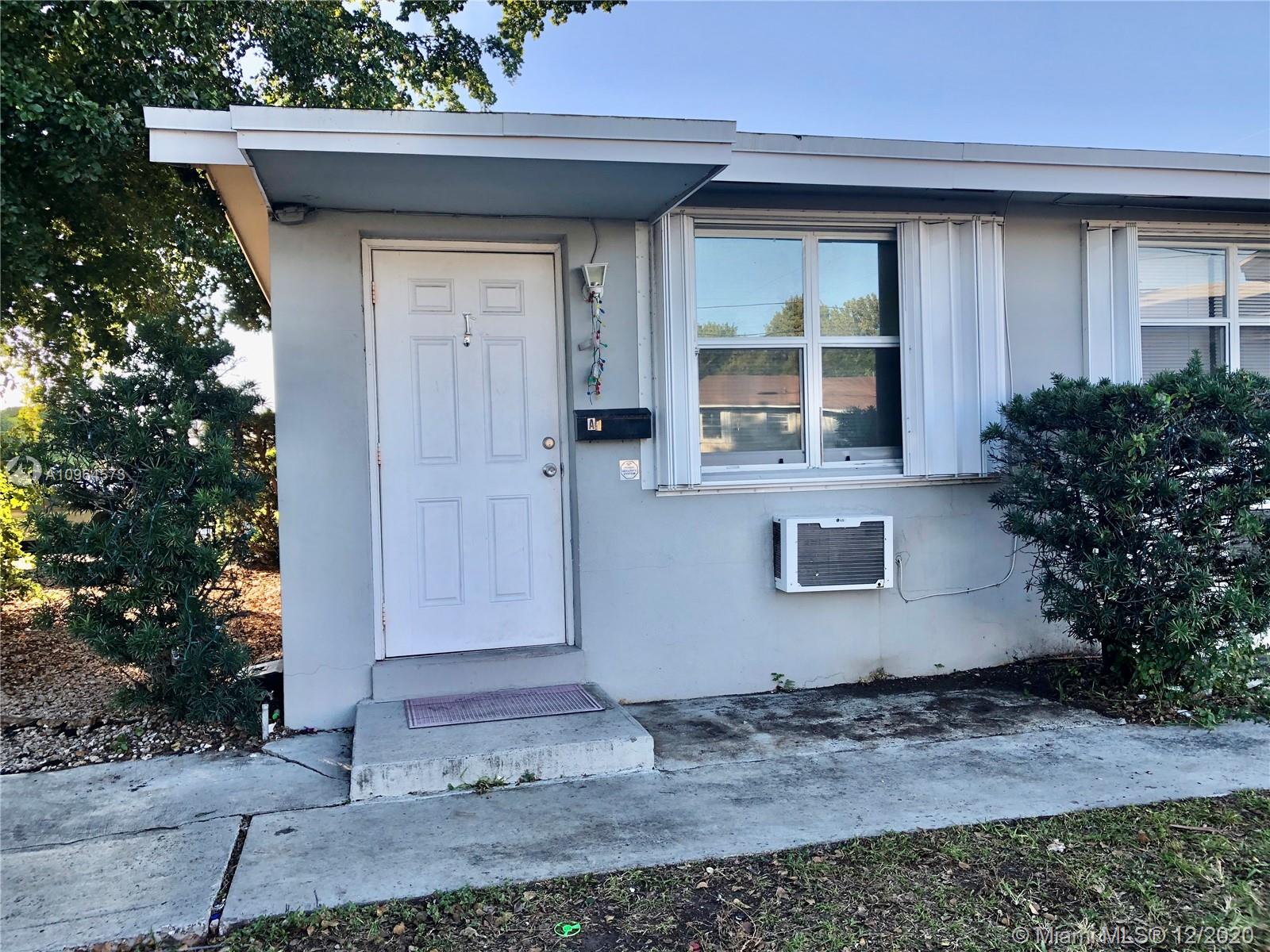 Beautiful Unit in the heart of Miramar. 1 Bedroom 1 Bath with New Kitchen, New Appliances,2 Parking Space. Conveniently located close to everything and More! Don't miss this opportunity. MUST SEE!
