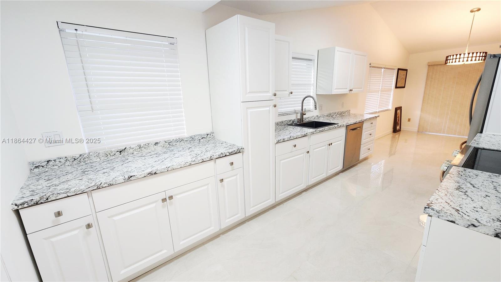 DUCKWOOD - Residential