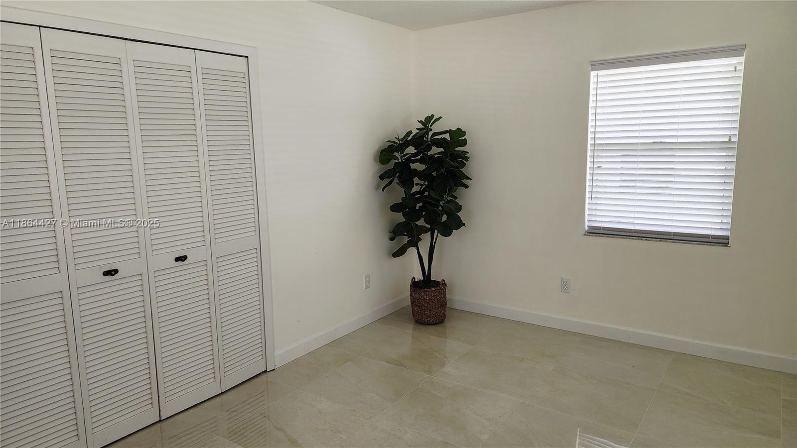 DUCKWOOD - Residential