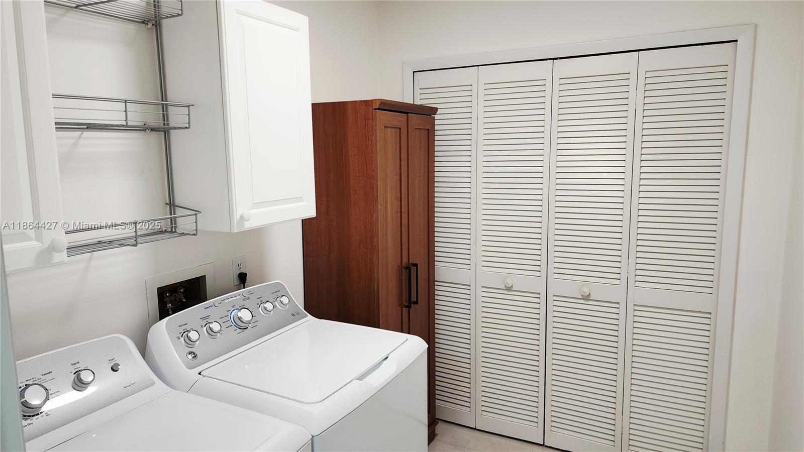 DUCKWOOD - Residential