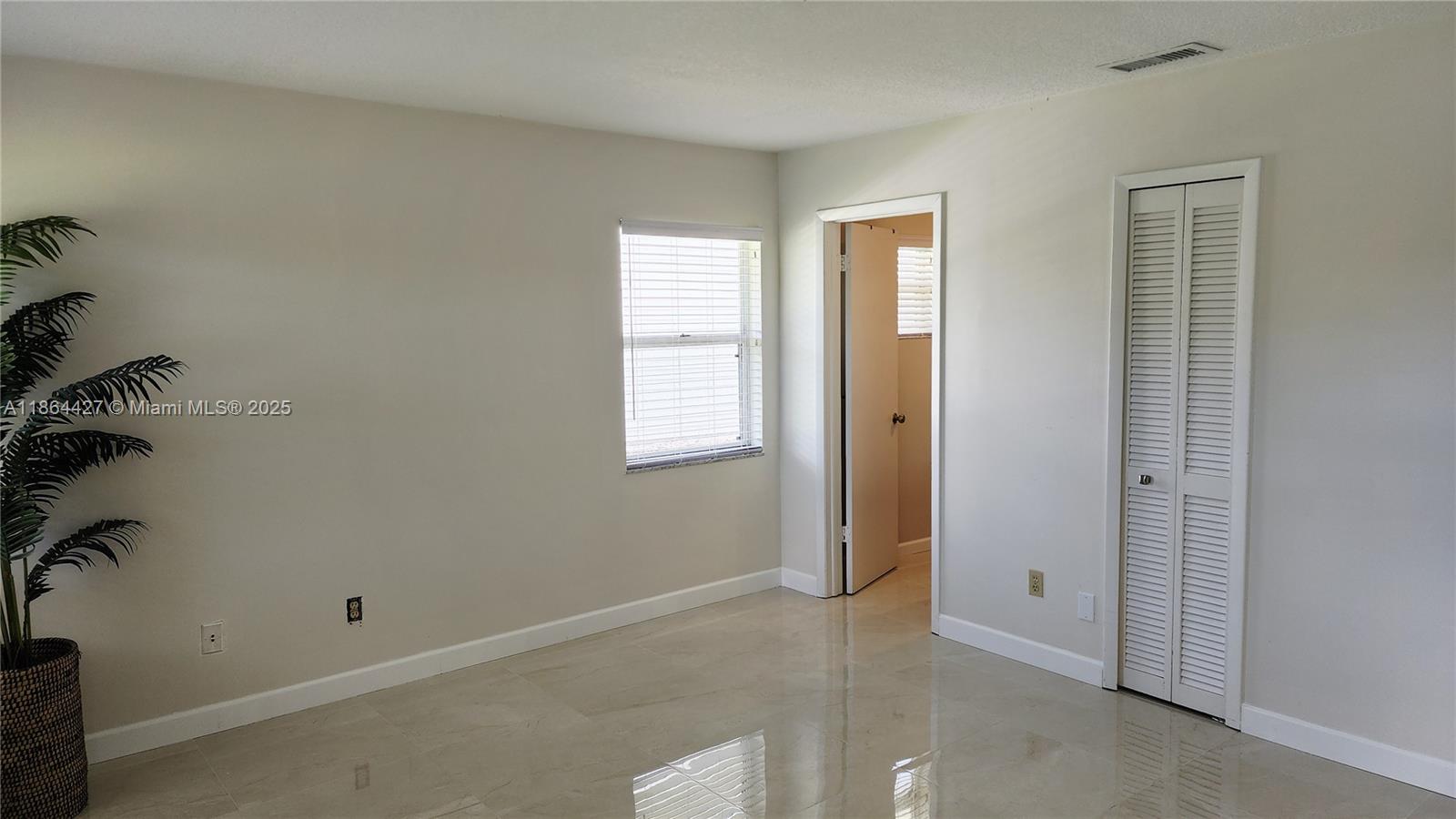 DUCKWOOD - Residential