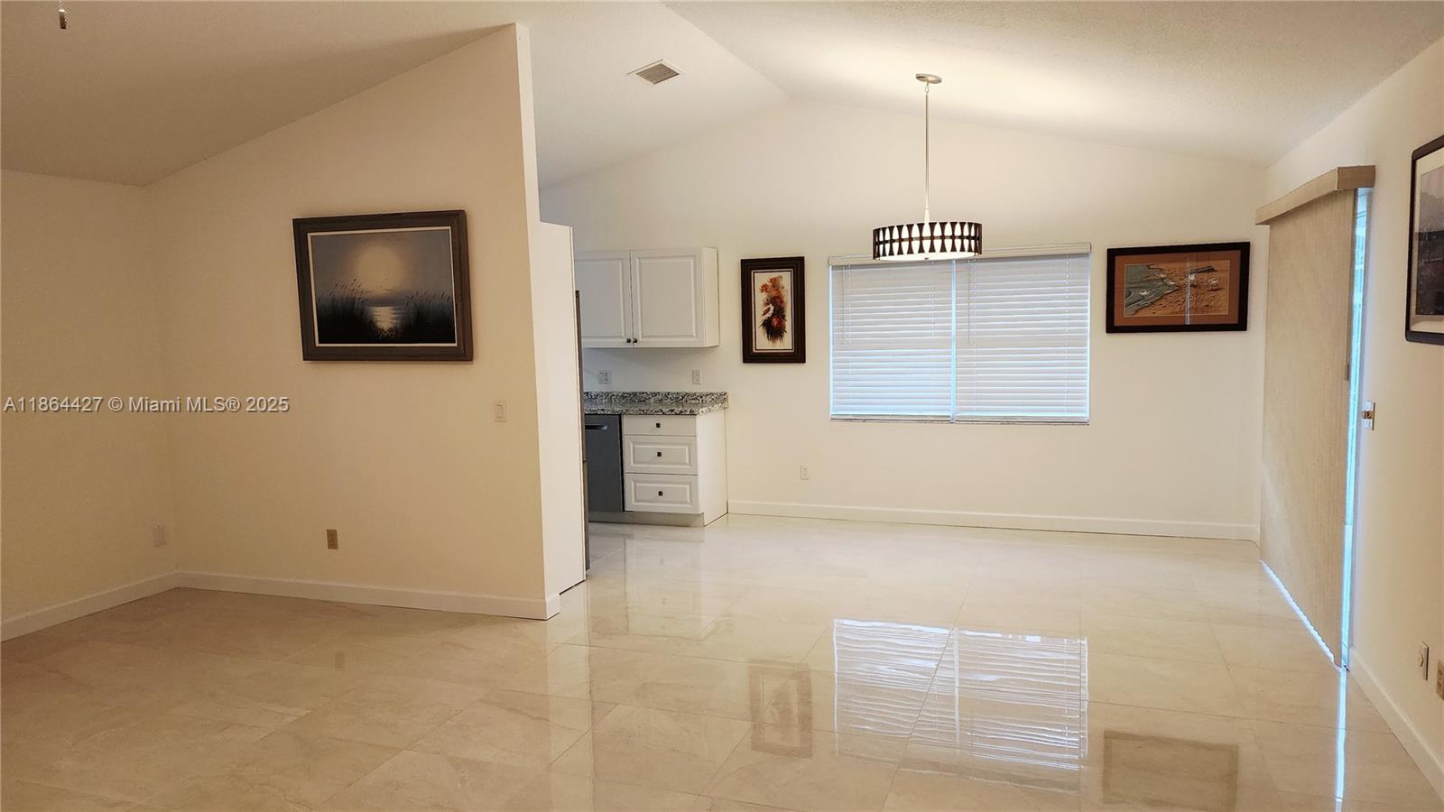 DUCKWOOD - Residential