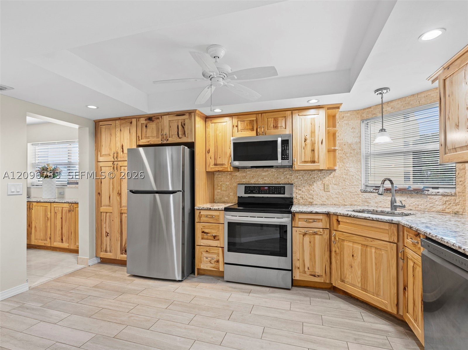 View photos, virtual tours, details... 3661 Via Poinciana 401
