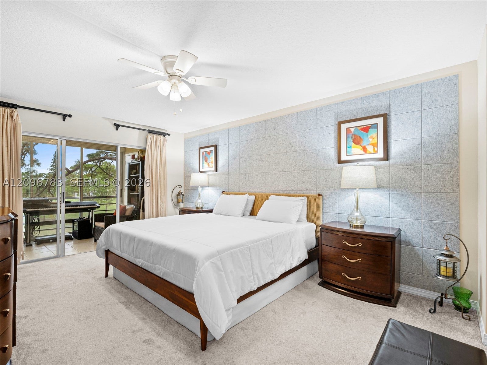 View photos, virtual tours, details... 3661 Via Poinciana 401