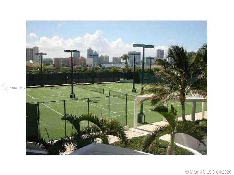 TRUMP INTERNATIONAL SONES - Residential