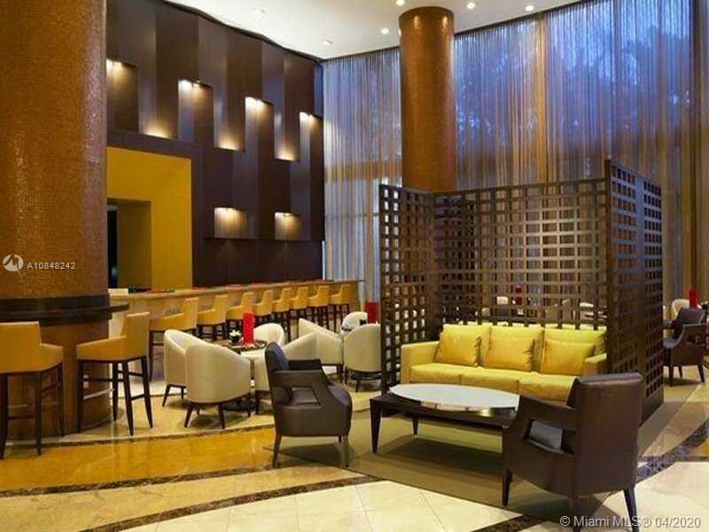 TRUMP INTERNATIONAL SONES - Residential