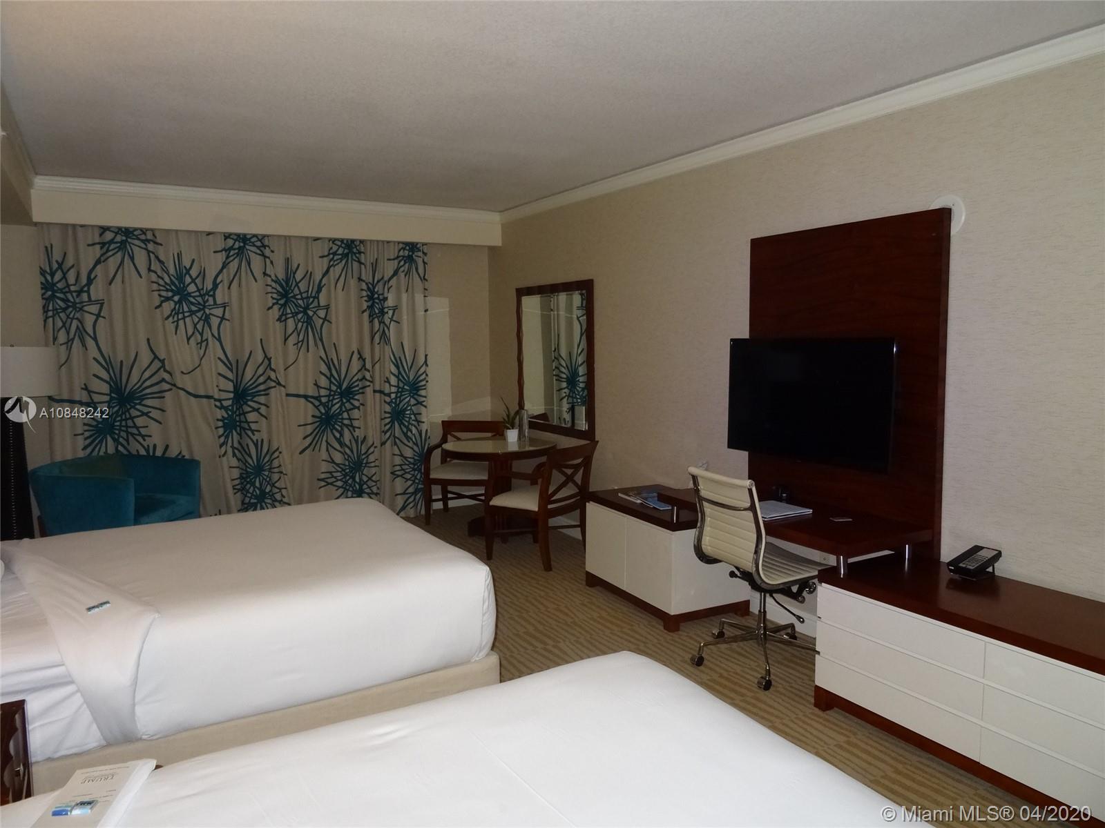 TRUMP INTERNATIONAL SONES - Residential