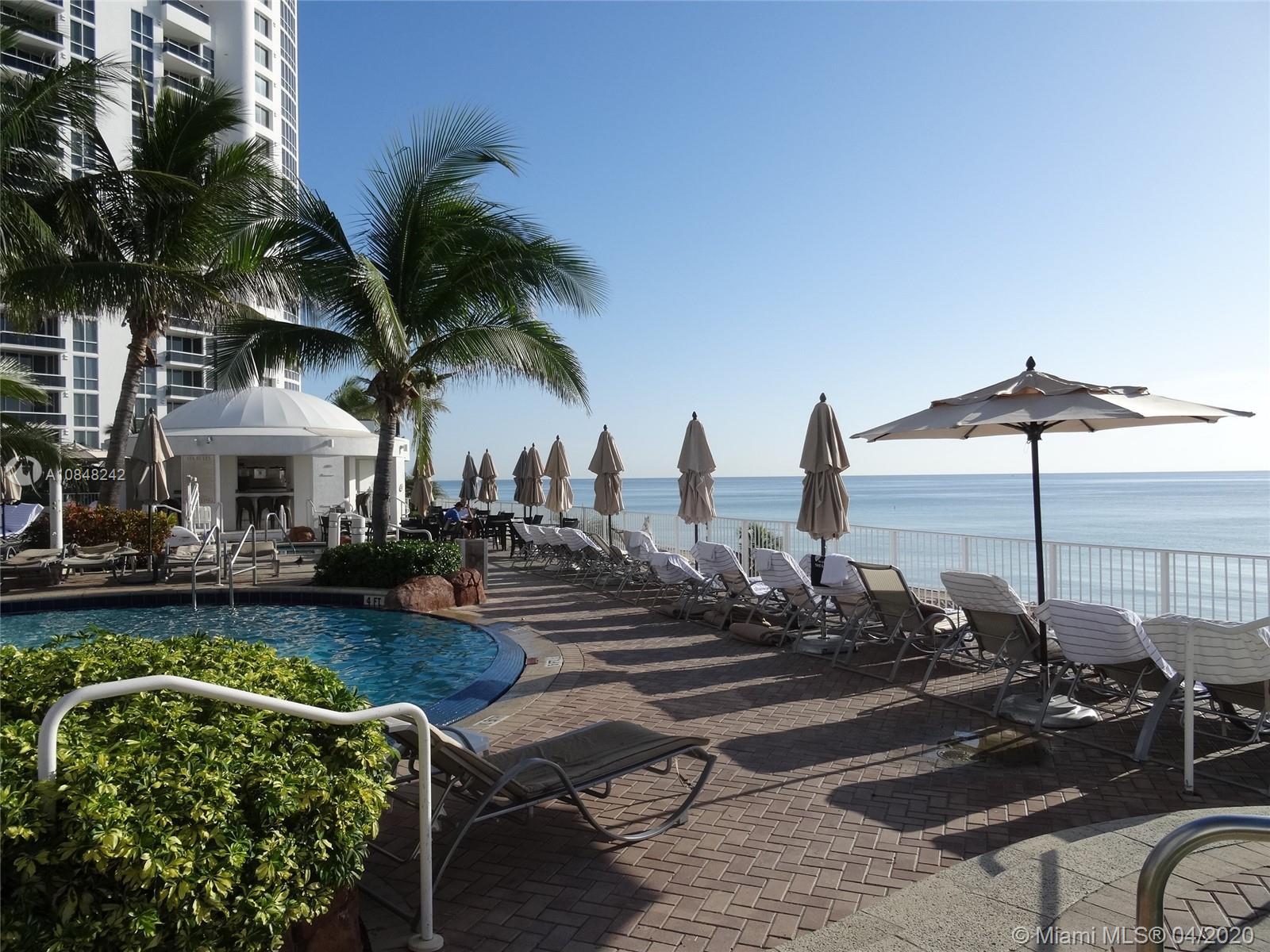 TRUMP INTERNATIONAL SONES - Residential