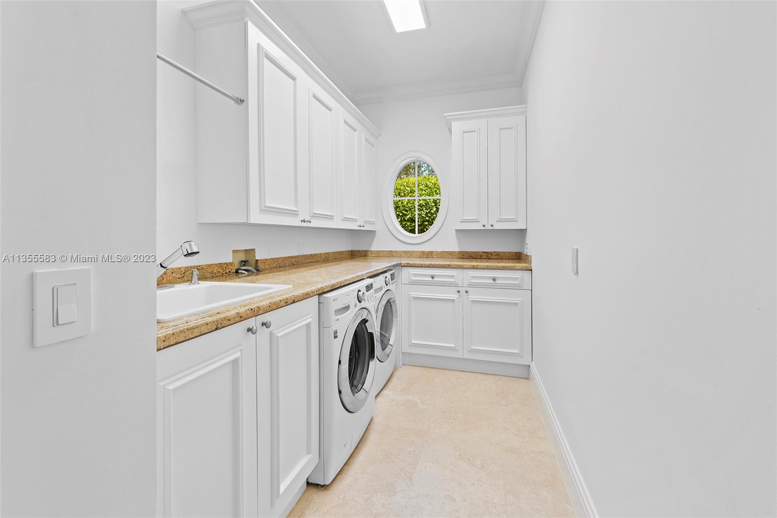 HELMS COUNTRY ESTATES RE- - Residential