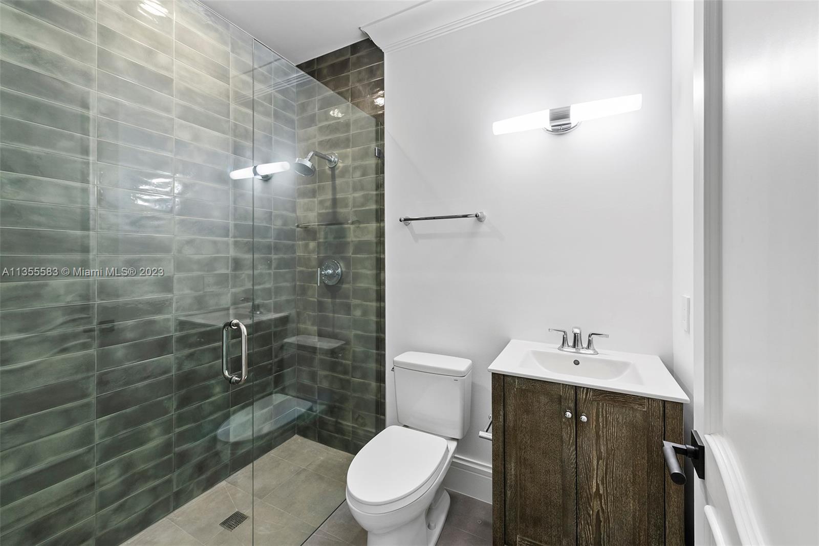 HELMS COUNTRY ESTATES RE- - Residential