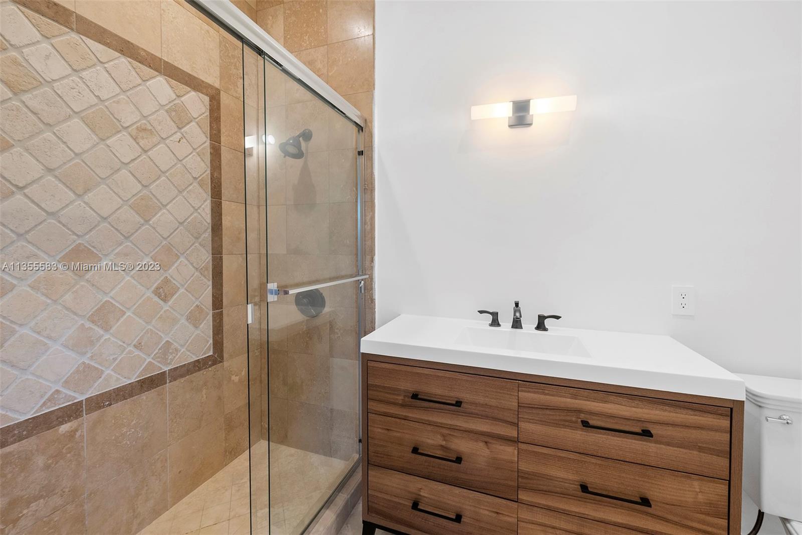 HELMS COUNTRY ESTATES RE- - Residential