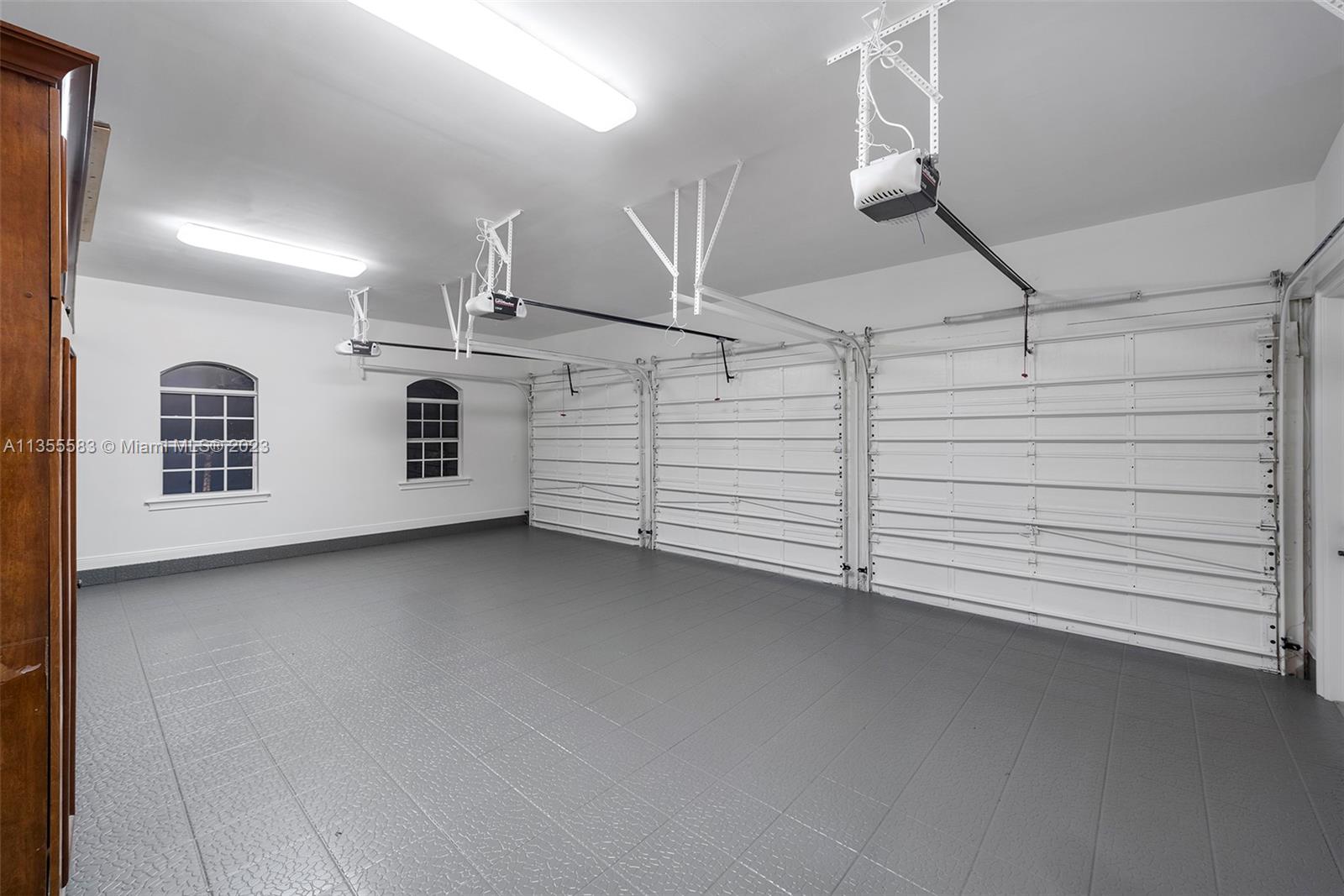 HELMS COUNTRY ESTATES RE- - Residential