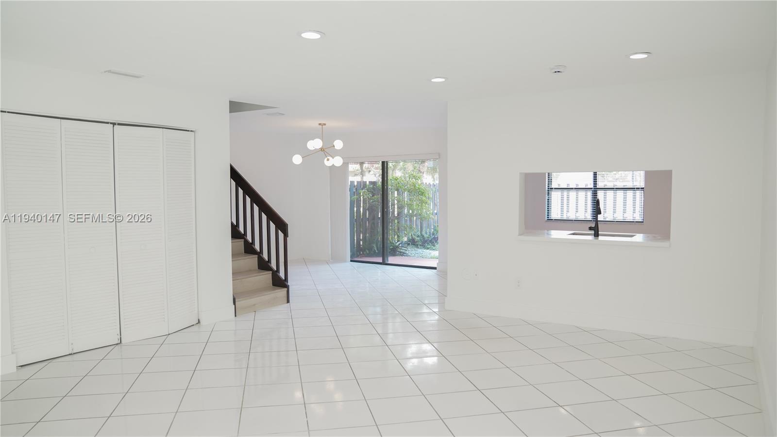 TOWNHOMES OF LA JOLLA - Residential