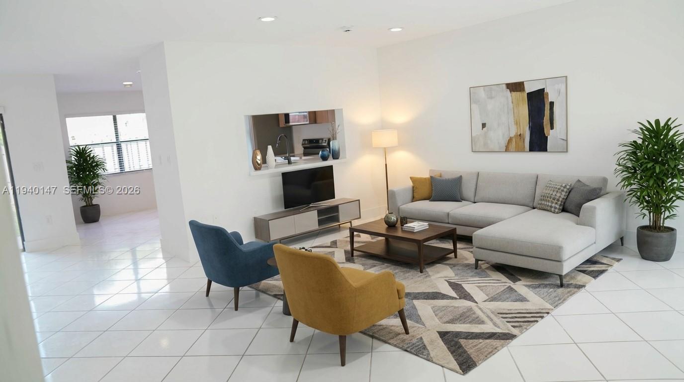 TOWNHOMES OF LA JOLLA - Residential