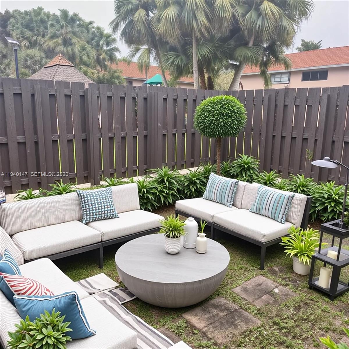 TOWNHOMES OF LA JOLLA - Residential