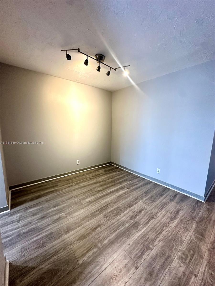 PARADISE BY THE SEA CONDO - Residential Lease