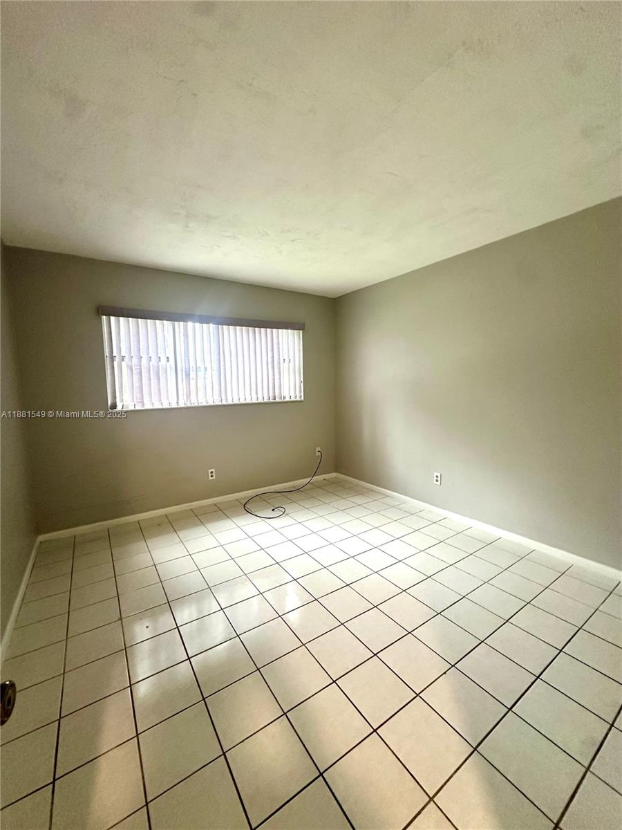 PARADISE BY THE SEA CONDO - Residential Lease