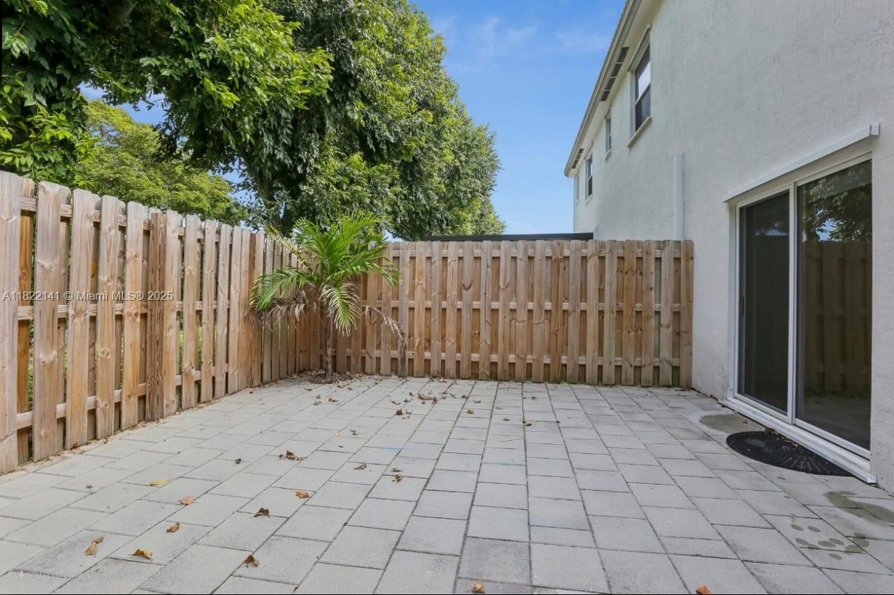 HOMESTEAD PARK OF COMMERC - Residential