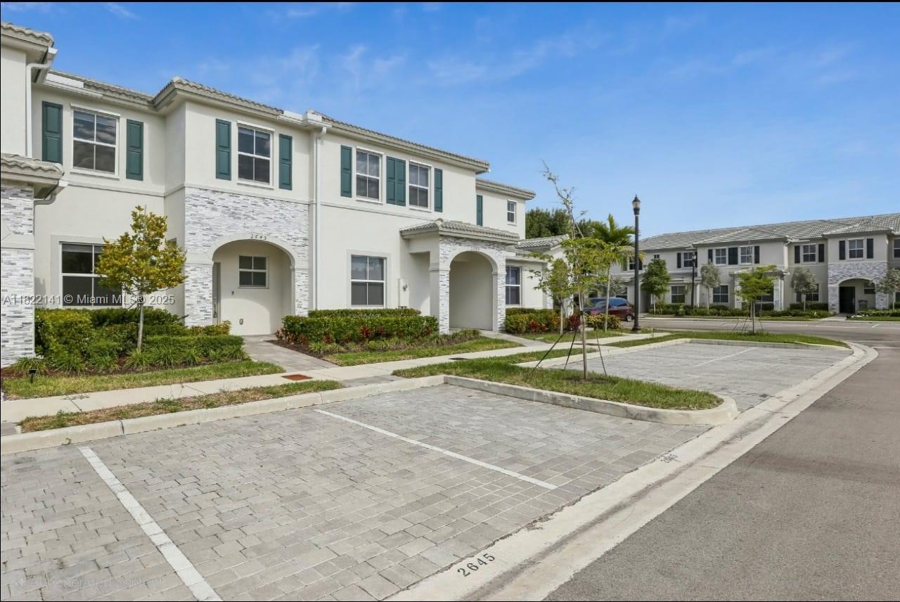 HOMESTEAD PARK OF COMMERC - Residential