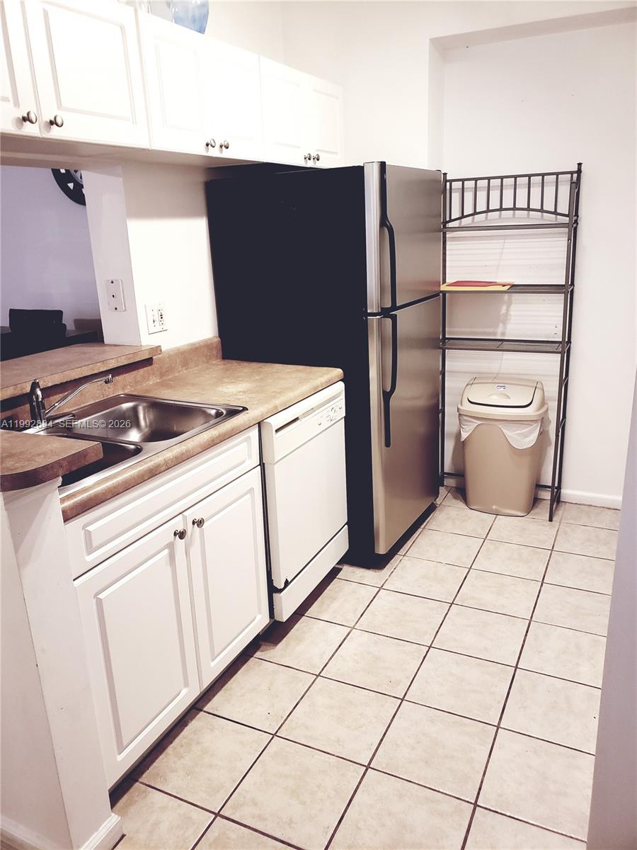17125 N Bay Rd 3403