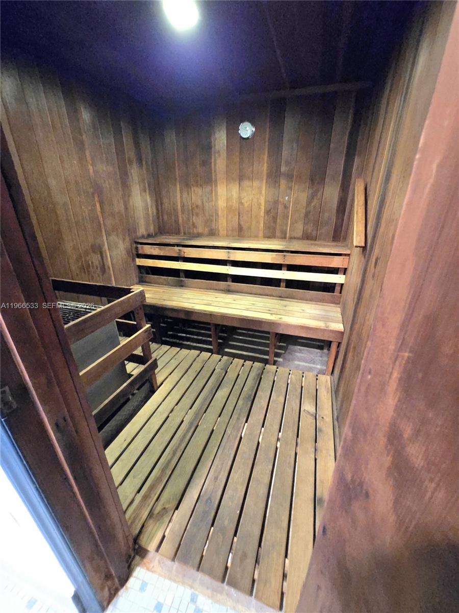 REEF NORTH CONDO - Residential