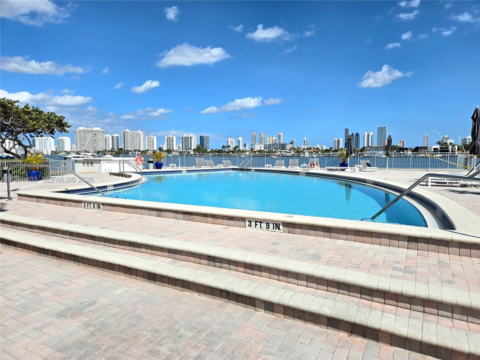 REEF NORTH CONDO - Residential