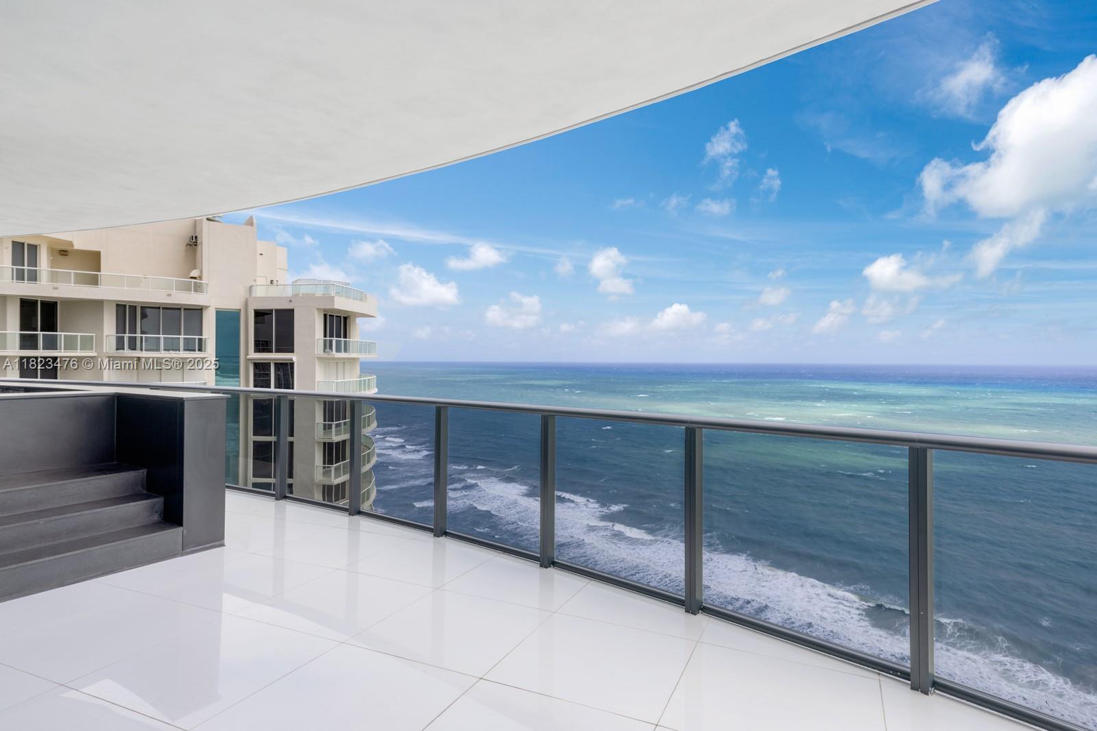 18555 COLLINS AVENUE COND - Residential