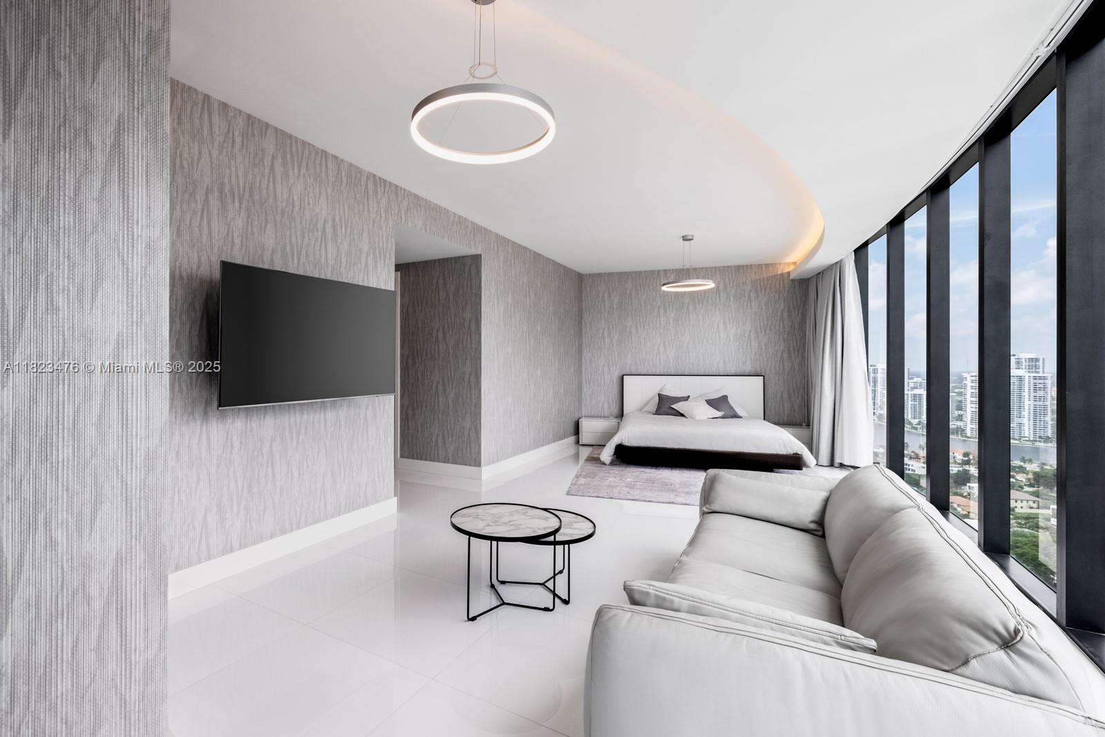 18555 COLLINS AVENUE COND - Residential