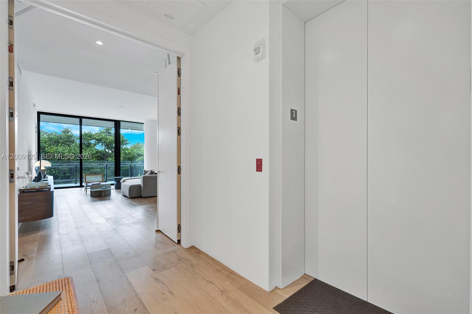 8701 Collins Ave 304