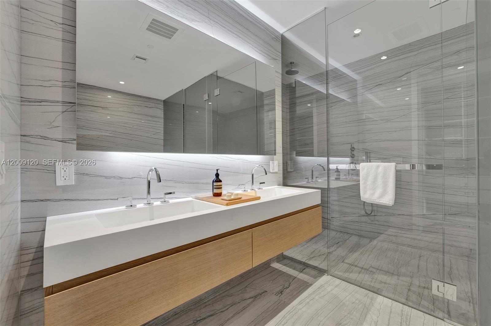 8701 COLLINS AVE CONDO - Residential Lease