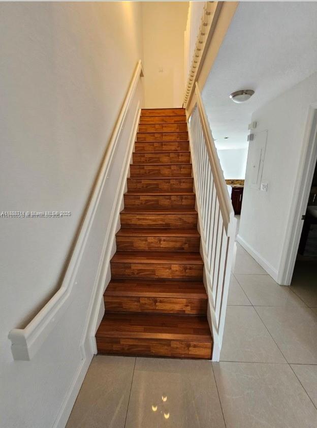 MELROSE POINT - Residential