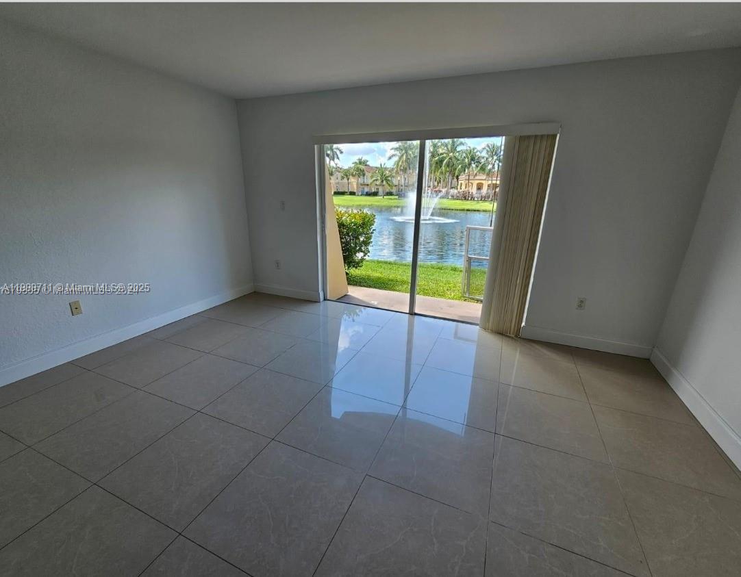MELROSE POINT - Residential